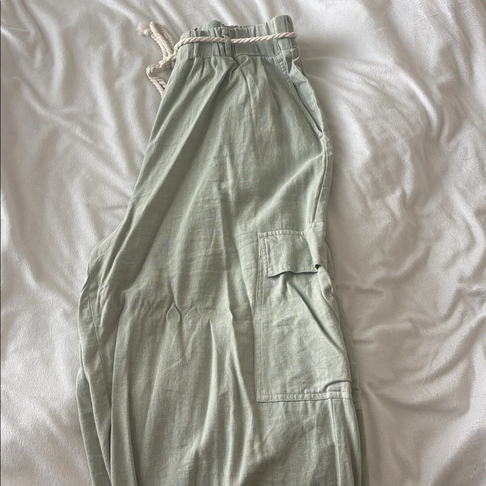 Light Sage Linen Drawstring Pants - Picture 2 of 4